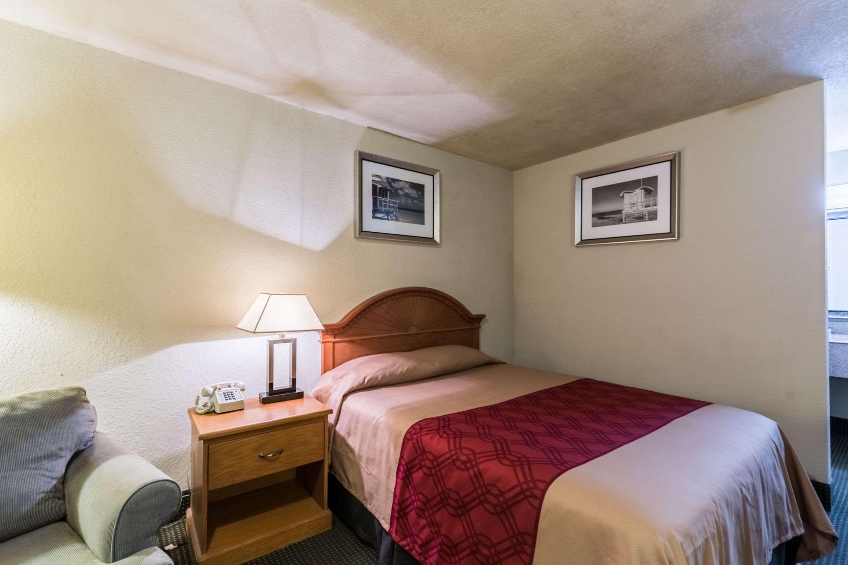 Econo Lodge Baytown Εξωτερικό φωτογραφία