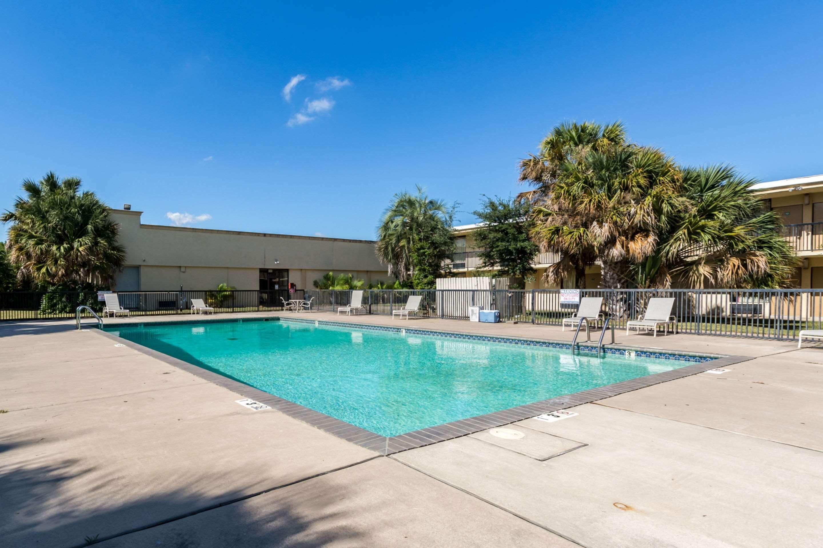 Econo Lodge Baytown Εξωτερικό φωτογραφία